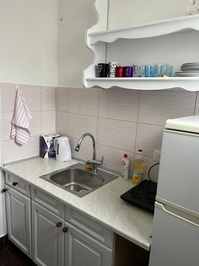 Apartman Lena Belgrado Buitenkant foto