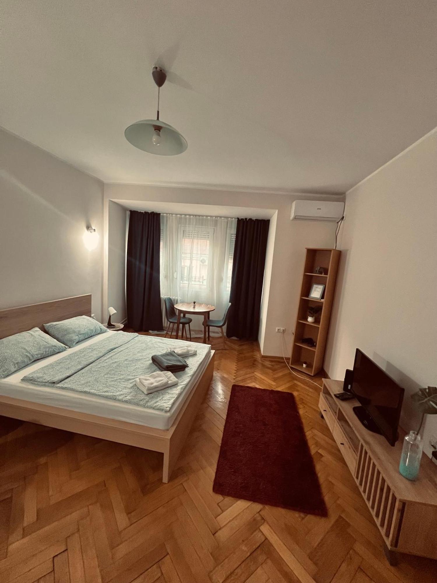 Apartman Lena Belgrado Buitenkant foto
